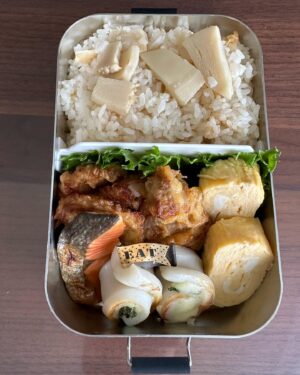 Kazisakku Instagram - 高校生弁当記録🍱
とうじはトマトとゆかりと梅以外は基本的になんでも好きなので作っていて楽しいです✨
#高校生弁当 
#男子弁当