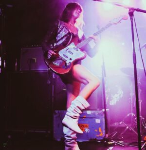 Kazu Makino Instagram - enjoyed so much performing and touring at this rate…US tour went by so fast and i am looking forward to the last 3 shows being it DC where we spent our formative years under the wings of great discord bands. i hope i see many of them there too and NY of course our base camp. let’s go!  then we have a few days off before taking off to Europe where all my friends and family await…ahhh 🍓🐚🌊