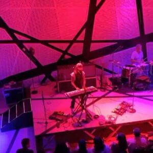Kazu Makino Instagram - thank you @grammymuseum & @nationalsawdust  sound by @jeph0514 video by @agerbeek #snowman
