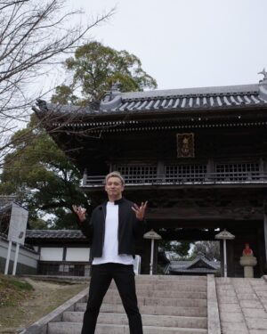 Kazuchika Okada Instagram - 安祥城址・大乗寺に行ってきました！
大乗寺は、天下人徳川家康の祖父である松平清康が居城していた安城城の本丸跡に建っています。
天下取りのルーツがまさか安城市にあるとはオカダも知らなかった！！
みんなも是非行ってください！
#安城市PRアンバサダー　#安祥城址　#どうする家康