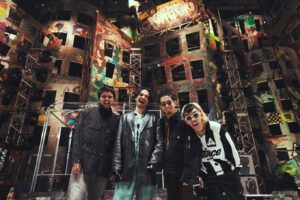 Kazuki Arai Instagram - 忘れられない2日間になりました
King Gnuってさいこーだよな
みんなと同じく俺もそう思ってる

本当に本当にありがとう。

photo by
@tomoyuki_kawakami 
@nikku_ject 

#KingGnu