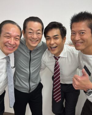 Kazuki Kitamura Instagram - 相棒の水谷豊さんと寺脇さんとメイク室でバッタリ！
この2人との写真は最強でしょー❗️
嬉しすぎる！
だからって小日向さーん、1枚目カットしてすいません。
いつも優しい大好きな先輩コヒさん、これからもよろしくお願いしますー！
メイク室の朝でした👍#相棒