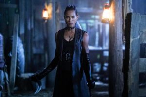 Kearran Giovanni Instagram - Me trying to make it through the last day of school, daughters birthday party, a 2 day volleyball tournament, a bat mitzvah, and a partridge in a pear tree! Can’t stop won’t stop!! #loveit #stayready #alsoihadmagicalknives #Cutter @cw_blacklightning