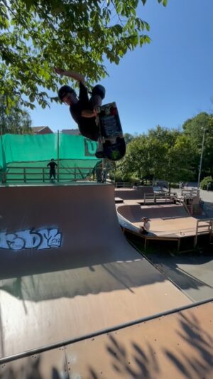 Keegan Palmer Instagram - MINI VERTTTT !!!