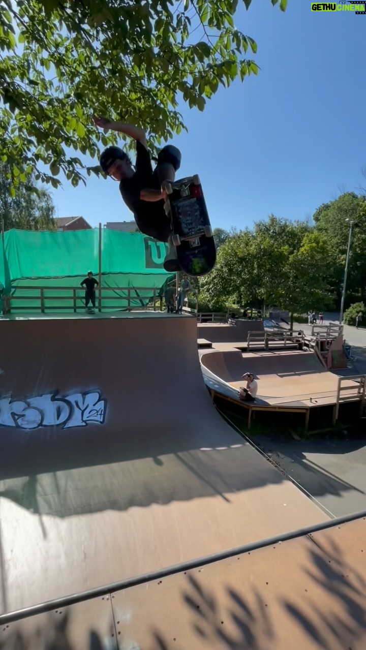 Keegan Palmer - 5.4K Likes - MINI VERTTTT !!!