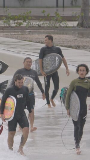 Keegan Palmer Instagram - Sessão muito vibe na @surflandbrasil @wavegarden_official com um time de peso!
Super fun session with some heavy weight crew!
@mateusherdy @tucoarruda @keeganpalmer @pedrobarrossk8 @marcosffeijo 
📷 @marinararruda