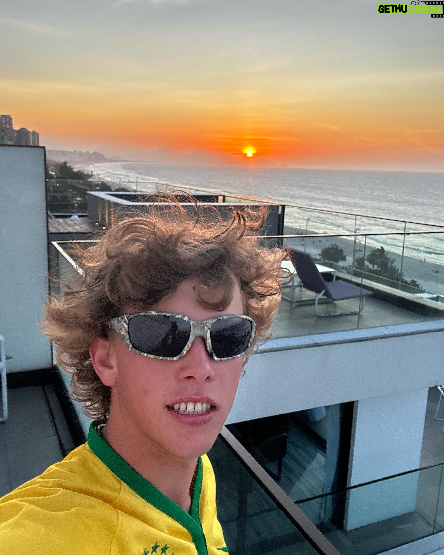 Keegan Palmer - 11.3K Likes - Few months ago I spent the whole month in Brazil and I wanna go back RIGHT NOW!! 🫶🏼 also thanks again Pedro for the hospitality 🤝🏼