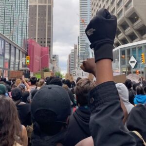 Keeya King Instagram - The reason no one can ever find the words, is because there are no words that anyone can string together to truly encapsulate the years of systematic oppression and violence upon Black lives. There are no words that can get down to the core of the subtleties of the Black experience. Language will continue to fail to express the trauma we are currently facing and have faced for decades upon decades. Regardless, we must try anyways. We must use our voice, anyways. Cement our experiences into history.

On May 30th 2020, I marched with my Toronto Community. We marched for Regis Korchinski-Paquet, Tony McDade, George Floyd, Ahmaud Arbery, Sandra Bland, all Black lives across North America.  Yes, we are fighting against police brutality, but we are also fighting for the world to recognize the value of Black Lives. We chanted, we screamed, we played music, we danced, we cried. We unified and will continue to unify even after the protesting has simmered. We are awakened. We are coming into our power. We are standing in our power. ⠀⠀⠀⠀⠀⠀⠀⠀⠀⠀⠀⠀ ⠀⠀⠀⠀⠀⠀⠀⠀⠀⠀⠀⠀ ⠀⠀⠀⠀⠀⠀⠀⠀⠀⠀⠀⠀ ⠀⠀⠀⠀⠀⠀⠀⠀⠀⠀⠀⠀ ⠀⠀⠀⠀⠀⠀⠀⠀⠀⠀⠀⠀
Thank you to @notanotherblacklife for organizing a space for all to grieve but also to feel uplifted by the energy. Thank you to the leaders of the Black communities stretching from Toronto, Montreal, Minneapolis, LA, Houston, all over. ⠀⠀⠀⠀⠀⠀⠀⠀⠀⠀⠀⠀ ⠀⠀⠀⠀⠀⠀⠀⠀⠀⠀⠀⠀ ⠀⠀⠀⠀⠀⠀⠀⠀⠀⠀⠀⠀
To all the Black Women and men that exist on this earth. I love you. Stay safe and please always find ways to rest and take care of your mental health. ⠀⠀⠀⠀⠀⠀⠀⠀⠀⠀⠀⠀ ⠀⠀⠀⠀⠀⠀⠀⠀⠀⠀⠀⠀ ⠀⠀⠀⠀⠀⠀⠀⠀⠀⠀⠀⠀ ⠀⠀⠀⠀⠀⠀⠀⠀⠀⠀⠀⠀ ⠀⠀⠀⠀⠀⠀⠀⠀⠀⠀⠀⠀
Note:
These are not generic photos, these are photos that I took while protesting in Toronto. It’s come to my attention that some white people are sharing my photos and pretending to be part of the protest. This is wrong, give credit, and stop erasing Black Women from the movement.