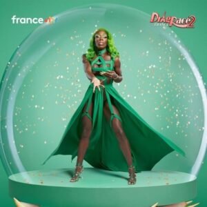 Keiona Instagram - Êtes-vous #TeamKeiona ? 🍾

Rendez-vous vendredi à 22.40 sur France 2 et la plateforme france.tv pour la grande finale de #DragRaceFrance saison 2 ! 🏁✨️

#dragrace #keiona #france2 #francetvslash #nickydoll #drag #bestof #francetv