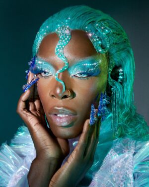 Keiona Instagram - A light in the Deep 

As much as plastic pollute the oceans, it can also be used to slay a Look.

@ranobrac 📸

@jibeassey ✂️ 
@hausoftokyo_ 💅🏿 
HAIR BY ME ✨