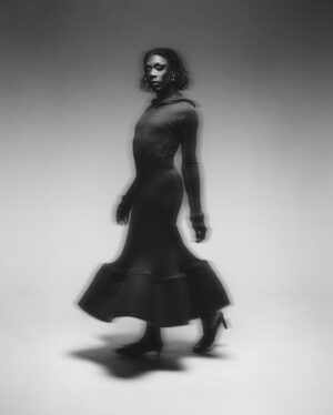 Keiona Instagram - Mugler hips ? they don’t lie.

photographer @yannmorrison 
stylism @liamcdjg 
hair @vasso_stathopoulou 

thanks again @mixtemagazine @antnlm