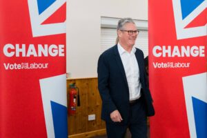 Keir Starmer Instagram - Country before party.

Economic stability. 

NHS waiting times cut. 

Safer streets.

Criminal gangs smashed.

6,500 more teachers.

Great British Energy. 

That's what my Labour government will deliver. Vote for it on Thursday.