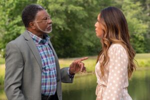 Keith David Instagram - Are children ever too old to receive advice from their parents? Was Jacob wrong for poking the bear? Is Bishop naive to think he can resolve this house situation? What say you, #Greenleaf family?🍃