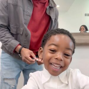 Kel Mitchell Instagram - Happy #100daysofschool Honor and Wisdom! 100 days of learning, laughter, and lots of fun! 🎉 Dressing up the kiddos for this school milestone is always a highlight. Here’s to many more days of fun 💯📚 #100daysofschool #kelmitchell #asialee #asialeemitchell #100dayofschool #100daysofschoolproject #wisdommitchell #honormitchell #familyfun #school