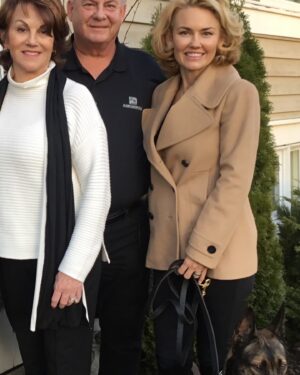 Kelly Carlson Instagram - Happy Fathers Day Bruce! Could not ask for a better Dad and role model. You always do it the right way in life. Your life has shown this. Quite the accomplishments you’ve achieved with integrity and responsibility. Thank you for your wisdom, guidance and love ❤️ I’ll always remind you of this. Much appreciation and gratitude for you 🙏🏻❤️🫶🏻⭐️💯❤️