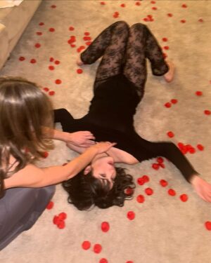 Kelly Depeault Instagram - Pétales de 🌹 pieds comblés
