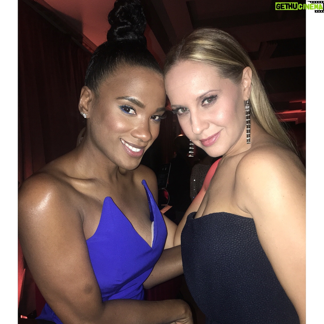 Kelly Karbacz - 1.9K Likes - Love my Orange family!! 🍊❤️ #SagAwards #OITNB @sagawards