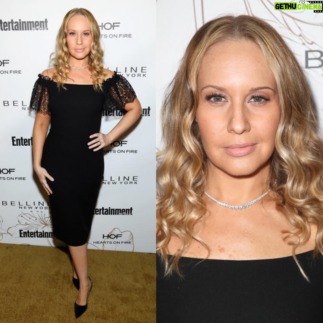 Kelly Karbacz - 1.3K Likes - Living my best life tonight at the Entertainment Weekly SAG Award Nominees celebration at Chateau Marmont. 😘
Hair & Makeup: @chechelj
Dress: @nicolebakti
Shoes: @viviennehustudio
Jewelry: @heartsonfireco
#SagAwards #EntertainmentWeekly #OITNB @sagawards @entertainmentweekly @personapr