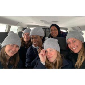 Kelly Karbacz Instagram - #OrangeFamily #OITNB #OrangeForever 🍊

#orangeisthenewblack #oitnbseason7 @oitnb @netflix