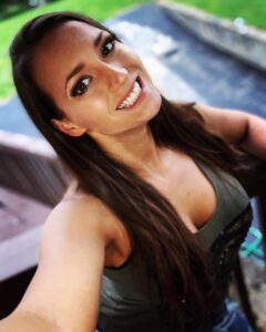 Actress Kelly Klein HD Instagram Photos and Wallpapers May 2019