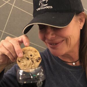 Kelly LeBrock Instagram - 6000 miles across America ! In a broken car 🚗 makes for some serious vitamin therapy !