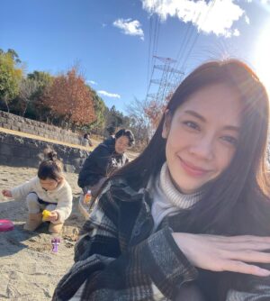 Kelly Liao Instagram - Hi 2024🥰 
#明けましておめでとうございます 
#元旦 #happynewyear #良いお年を