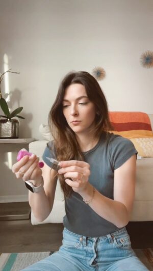Kelsey Bascom Instagram - Can we take a minute to talk about how there’s a new blood test that can tell you if you’ll ever have Type 1 diabetes in your lifetime?

This is amazing news, and it’s so so important to get tested, because 90% of people with t1d have no family history (including me) and half of the cases of t1d are now getting diagnosed later in life as adults.

The good news is that if you catch it early enough, there’s also a new FDA approved treatment that can delay the onset of type 1 diabetes.

Spread awareness about the signs and symptoms of type 1 diabetes, and please please go get screened — it’s free. Tell your loved ones. Tell everyone. Go get tested!

@t1dexchange has all the resources you need to know about the screening, so please check them out or head over to the link in my bio 🩵

#t1dscreening #diabetes #t1d #typeonediabetes #diabetesawareness #t1dlookslikeme #t1diabetes #diabetic #type1diabetes