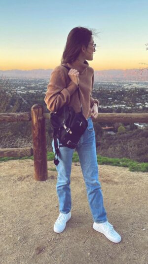 Kelsey Bascom Instagram - broken pancreas club 

#type1diabetes #t1dlookslikeme #t1dawareness #t1d #insulinpump