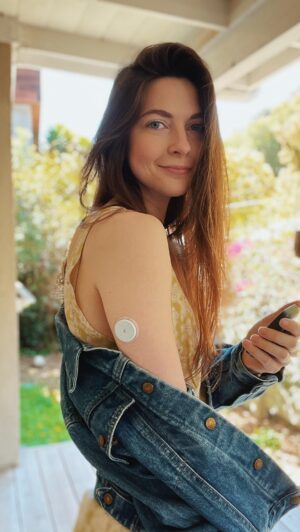 Kelsey Bascom Instagram - me on my back to living my best life after almost dying from an urgent low 😎🧃💁🏻‍♀️

#t1d #type1diabetes #lowbloodsugar #diabetes #t1dlookslikeme #t1dwarrior