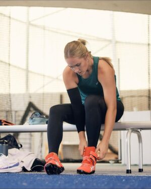 Kelsey-Lee Barber Instagram - Inspired by the strength and power of the all-electric Porsche Taycan, Australian Olympic athlete and World Champion javelin thrower, @kelseyleebarber, trains hard to remain at the top of her game as she gets ready to head to the Paris 2024 Olympic Games. 

#PerformanceDriven #PorscheTaycan
