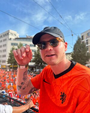 Kelvin Boerma Instagram - GENOTEN 🧡🧡 thanks @heinekennl #NIX18 #ad