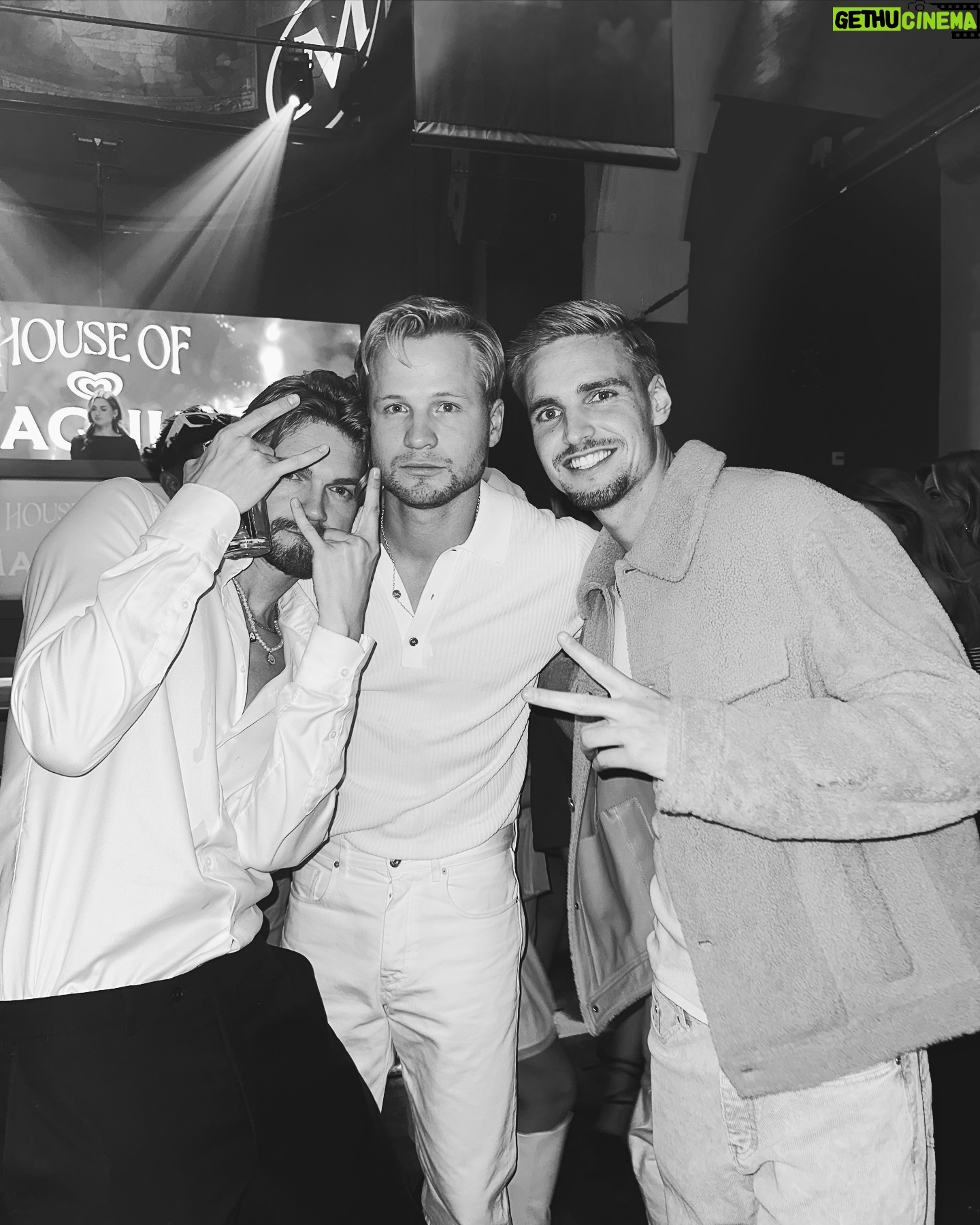Kelvin Boerma - 91K Likes - met de kids naar disco bowlen