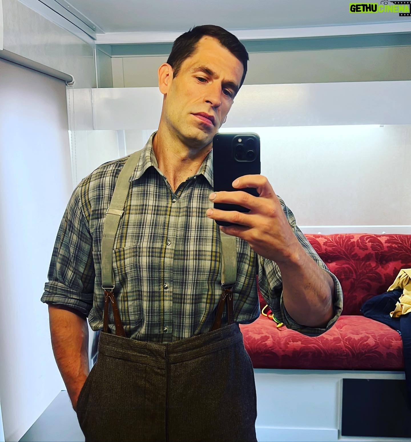 Kelvin Fletcher - 3.5K Likes - *The mandatory ‘trailer selfie’ when on a new job 😳