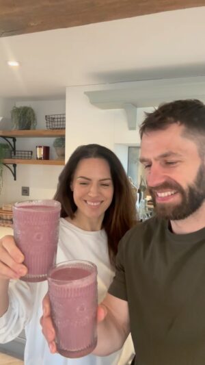 Kelvin Fletcher Instagram - Move over Kelvin, smoothies are on me! 

A quick and simple smoothie for the whole family ❤️

Our Nutribullet Blender Combo can be used at every mealtime, whether it’s hot or cold, for one or the whole family, it’s so easy and always ensures we stay fit and healthy 💪🏼 

@nutribulletuk 

#ad
#nutribulletuk