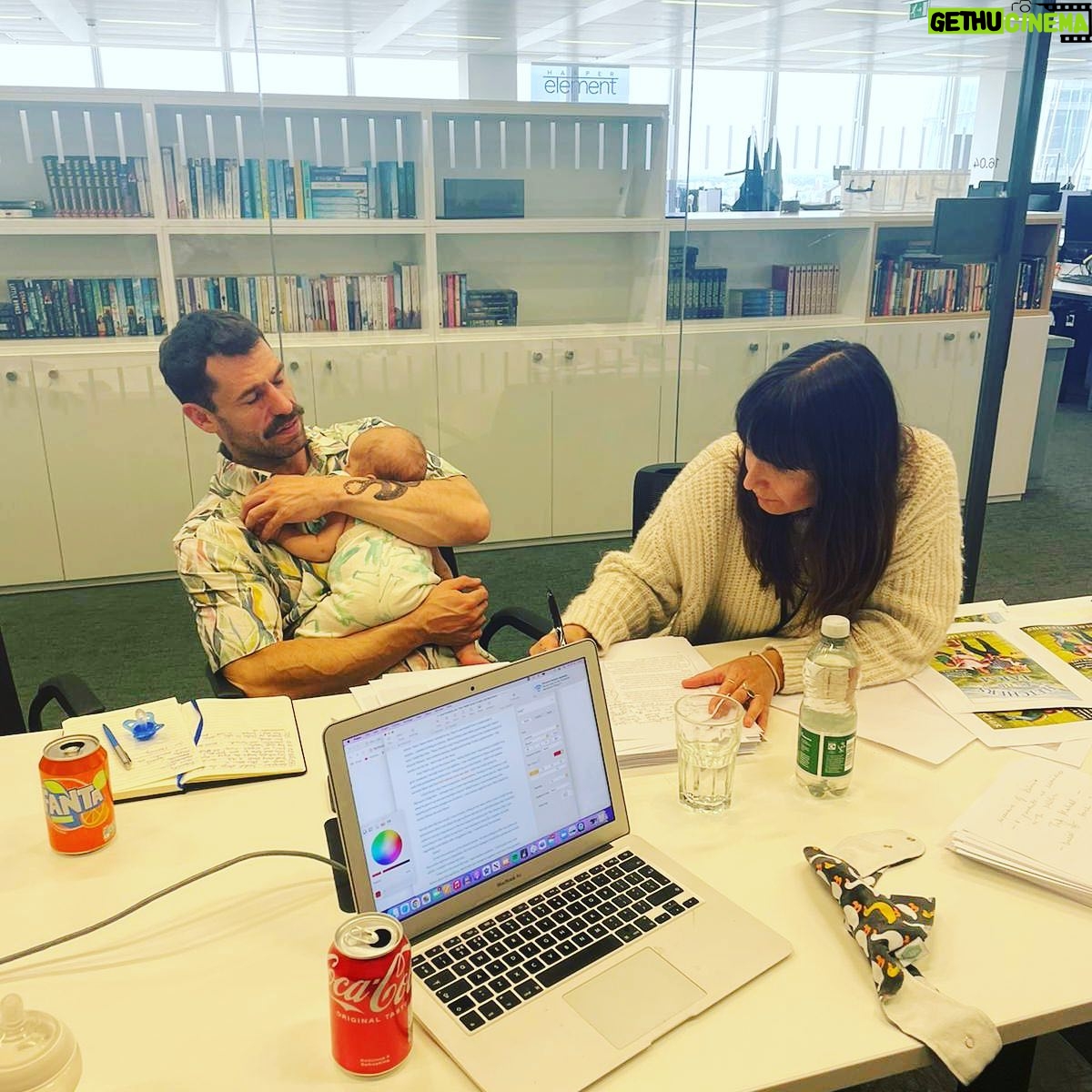 Kelvin Fletcher - 3.6K Likes - Meetings with our amazing publishers are maybe a little different to what they are used to! 😂
Our book ‘Fletcher’s On The Farm’ available to pre order now 🙌🏻
@harpercollinsuk
