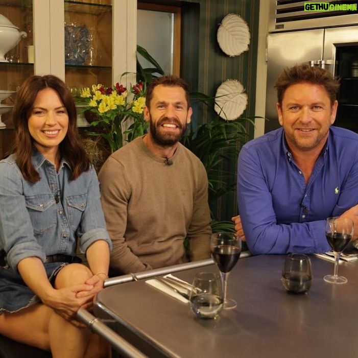 Kelvin Fletcher - 3.6K Likes - What a pleasure it was to see the man himself @jamesmartinchef cook alongside the amazing @paulainsw6rth and @chef_francescomazzei
Not often you get to eat with such cooking royalty!
@saturdayjamesmartin
