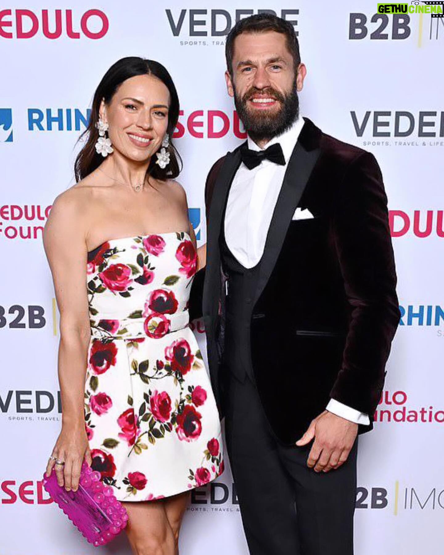 Kelvin Fletcher - 4.9K Likes - What a fantastic night supporting the incredible work @sedulofoundation
An honour to support and work alongside them with @fletchersonthefarm helping make a difference in young people’s lives ❤️
Thank you as always to @whitfieldandward for the transformation from farmyard to the red carpet! 😉