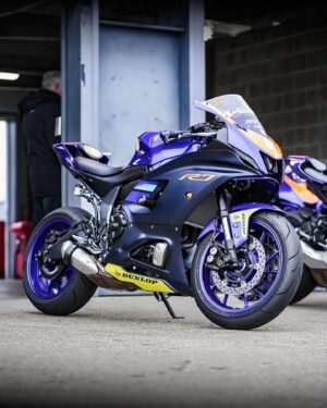 Kelvin Fletcher Instagram - We’re delighted to welcome actor, presenter, farmer and avid motorcycle enthusiast, @kelvin_fletcher, to @doningtonpark for an action-packed day with the @yamaha_track_experience 🔥

“I’m having a blast riding the R7! What a bike!” - Kelvin Fletcher.

#R7 #Yamaha #RevsYourHeart #motorcyclesofinstagram #motorcycle #motorcycles #2wheels #bikers #ukbikers #motorcyclelife #moto #ride #bikelife #bike #yamahariders #yamahar7 #yamahar1 #rworld #doningtonpark #trackday