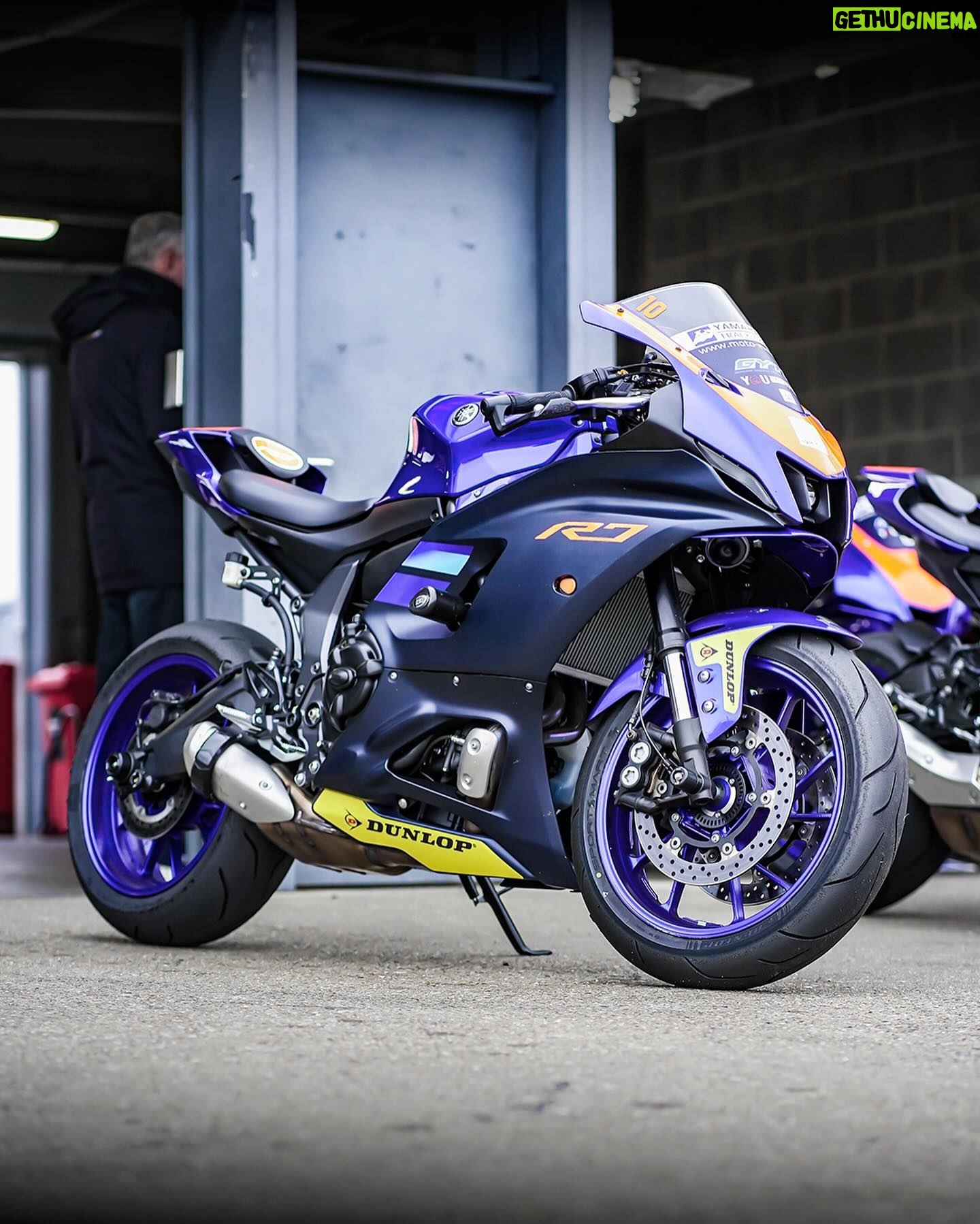 Kelvin Fletcher - 3.5K Likes - We’re delighted to welcome actor, presenter, farmer and avid motorcycle enthusiast, @kelvin_fletcher, to @doningtonpark for an action-packed day with the @yamaha_track_experience 🔥
“I’m having a blast riding the R7! What a bike!” - Kelvin Fletcher.
#R7 #Yamaha #RevsYourHeart #motorcyclesofinstagram #motorcycle #motorcycles #2wheels #bikers #ukbikers #motorcyclelife #moto #ride #bikelife #bike #yamahariders #yamahar7 #yamahar1 #rworld #doningtonpark #trackday