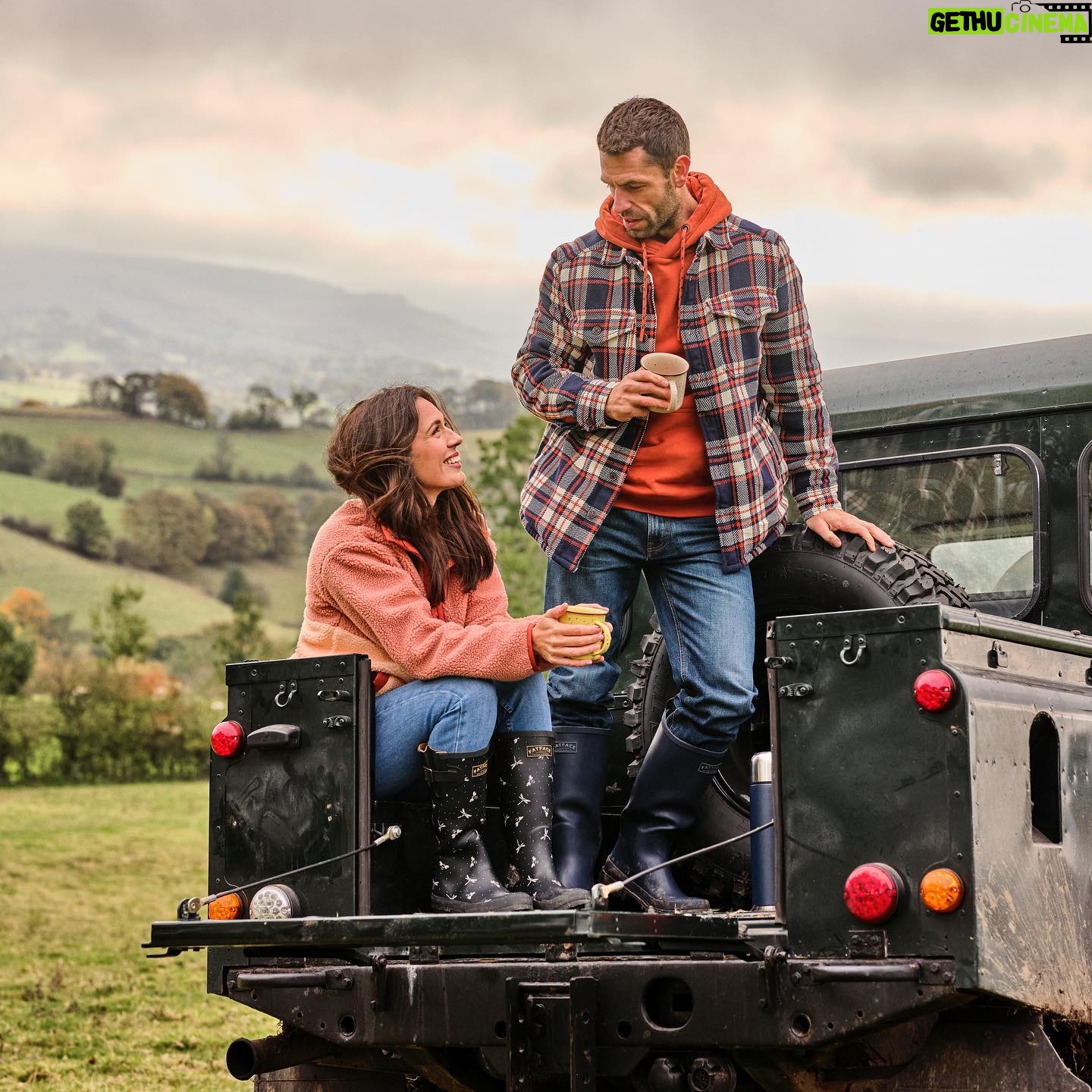 Kelvin Fletcher - 5K Likes - Life On Land campaign with @fatface
Link in bio
🏕️
#fletchersonthefarm #lifeonland #fatface