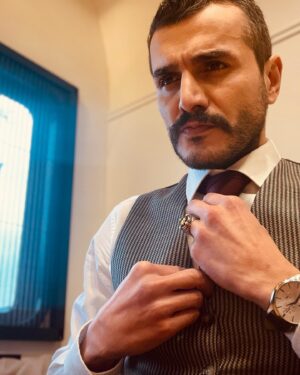 Kemal Uçar Instagram - c'est la vie..

#ermanarsoy 
@hayatiminsansidizi 
@foxturkiye 
@ntcmedyatv