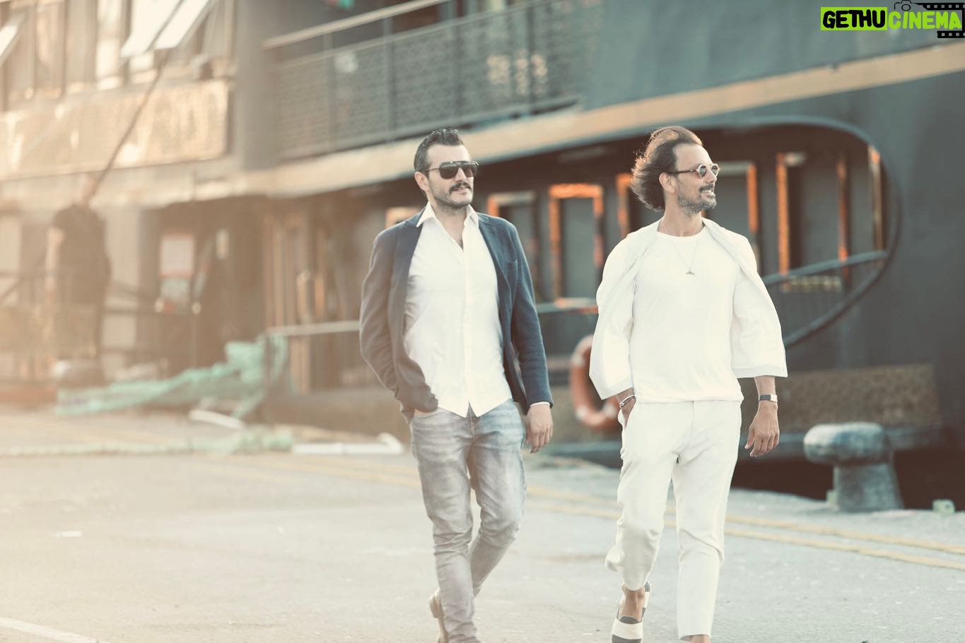 Kemal Uçar - 2K Likes - bu ve daha bir çok keyifli an saat 11.20 de @trthaber ‘de😎
@vapurdacaysimitsohbet @omer.ozturkofficial