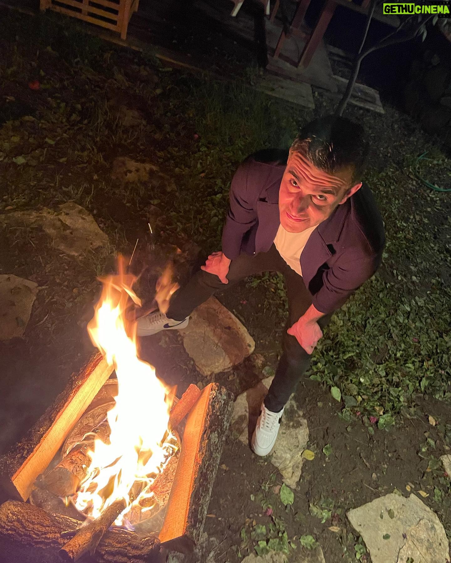 Kemal Uçar - 1.9K Likes - bir parça ateş yeter bize🔥
gönlünüzden nasıl geçiyorsa, öyle bir yıl olsun..
ve tabii ki Adana 2023’e giriyor😎😉