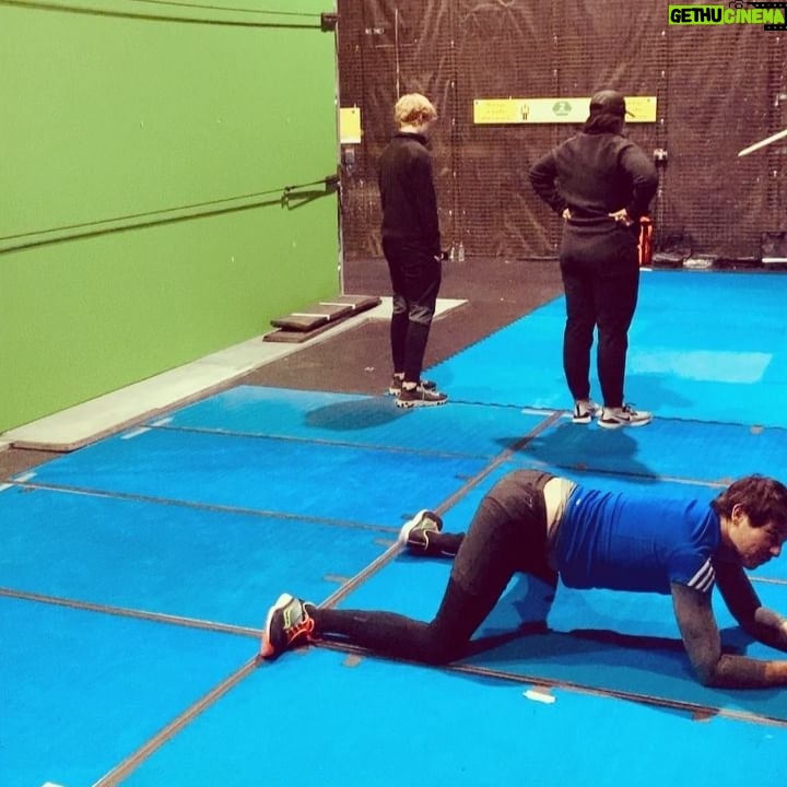 Ken Duken - 33.2K Likes - #behindthescenes #fatethewinxsaga #waitingforaction #stuntrehearsals #behindthefight #methrowingaroundsomepeople #paulinainthegreens #amazingstuntcrew @fatenetflix @danny_griffin_ @abbeycowen @hannahvdw @paulinafchavez @freddiethorp @eannahardwicke #robjamescollier #mirandarichardson #thanksforalltheloveandsupport 🔥❤️🤙