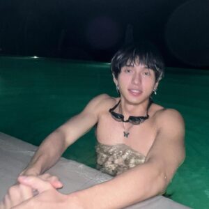 Ken Prarunyu Sooksamran Instagram - 40° หมายถึงแดดหรืออะไรนะ