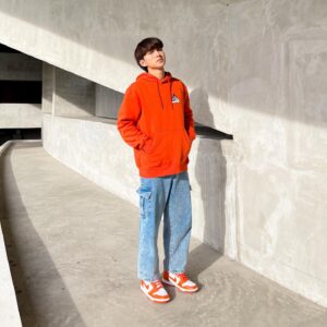 Ken Prarunyu Sooksamran Instagram - 🧡