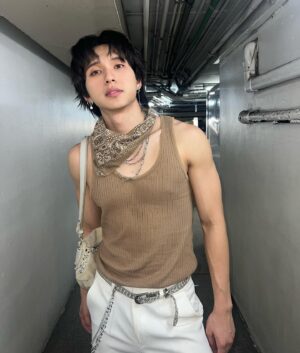 Ken Prarunyu Sooksamran Instagram - 🐿️🍂