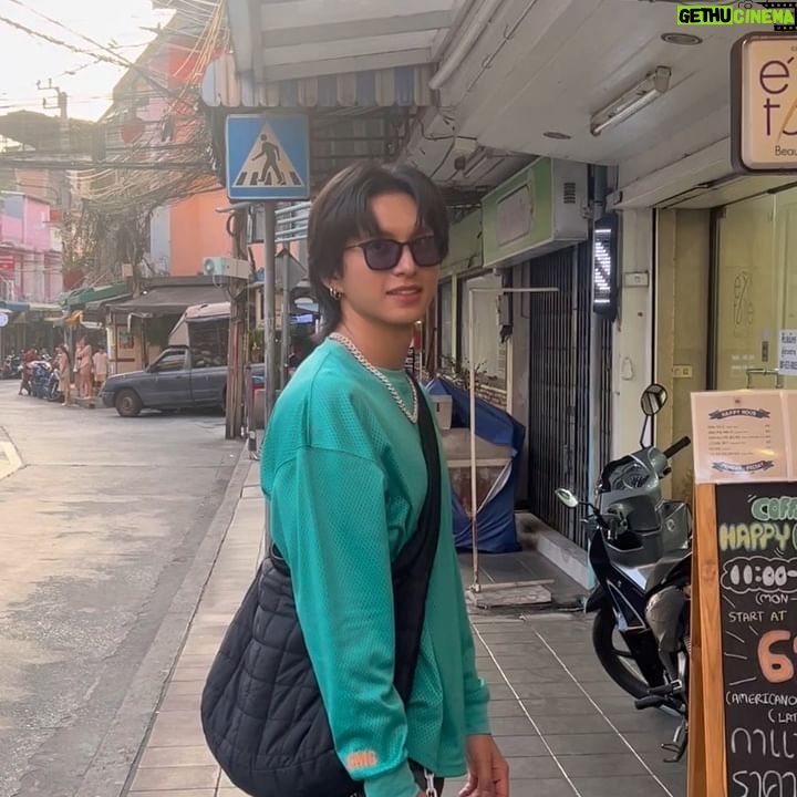 Ken Prarunyu Sooksamran - 3 Likes - ขอบคุณทุกคำอวยพรจากทุกคนเลย ..
ขอให้ทุกคำอวยพร ย้อนกลับหาทุกคน 10 เท่าา
ดีใจที่ปีนี้เป็น วันเกิด ที่พิเศษกว่าทุกปี
และเดียวมันจะพิเศษขึ้นอีกเรื่อยๆ
ขอบคุณแฟนคลับที่ตั้งใจมอบสิ่งดีๆให้
ปีนี้เราก็ตั้งใจจะเป็นความสุขให้ทุกคนเหมือนกัน <3
16 เมษายน KEN2 DAY -
#ken2garden26