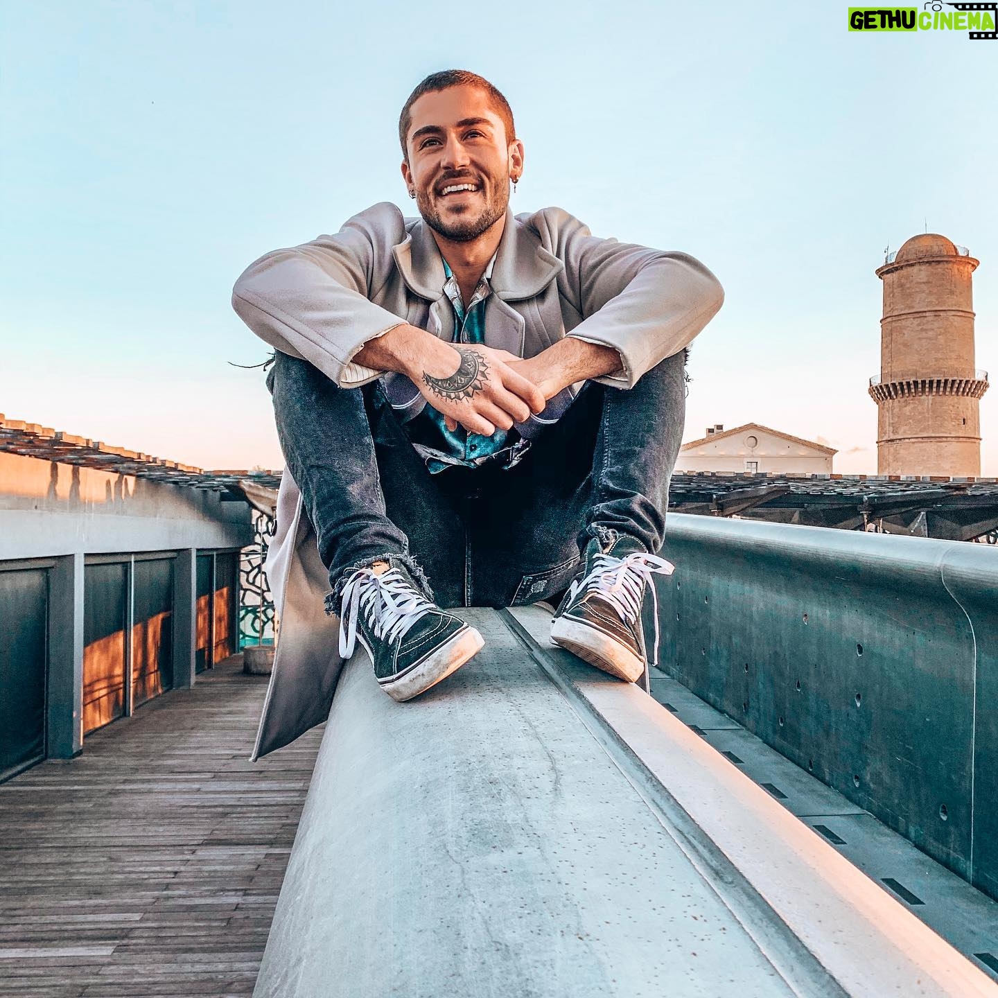 Ken Quer - 3.8K Likes - Souris à la vie ...
