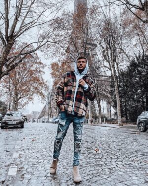 Ken Quer Instagram - Chichibinw in Paris 💫
Mes beautés quels sont vos spots préférés sur paris ? Autant vous dire que je suis comme un indien dans la ville ici  #paris #eiffeltower
